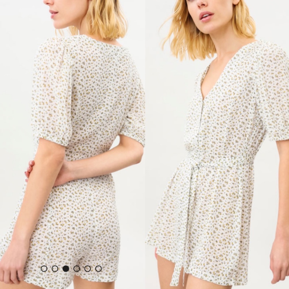 Lefties Ditsy Floral Romper Playsuit Button Front M